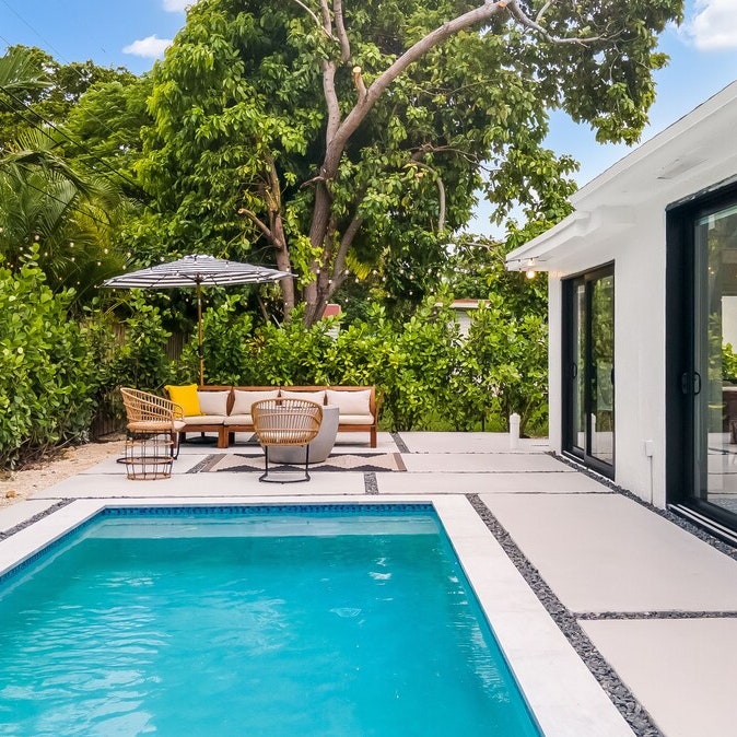 17 Best Miami Airbnbs in South Beach, Wynwood, Brickell, & More